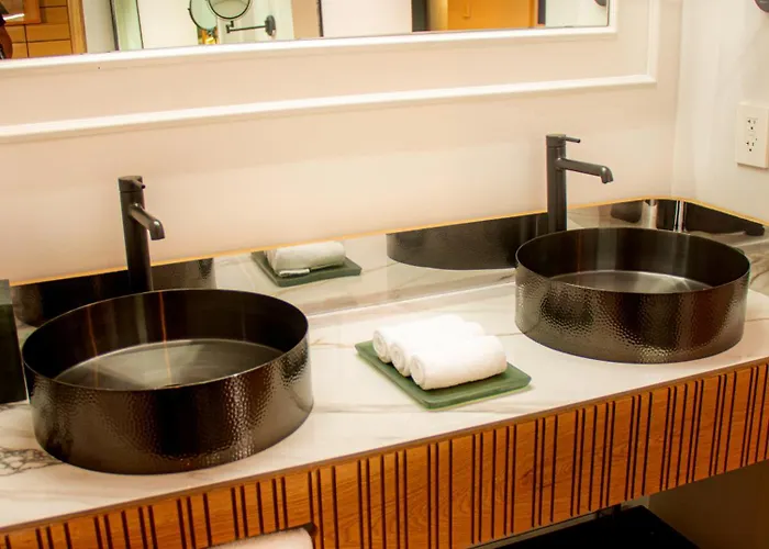 Oliver Hotel 5*